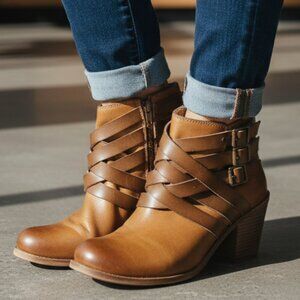 ROXY strappy shortie brown leather bootie boot - 7.5